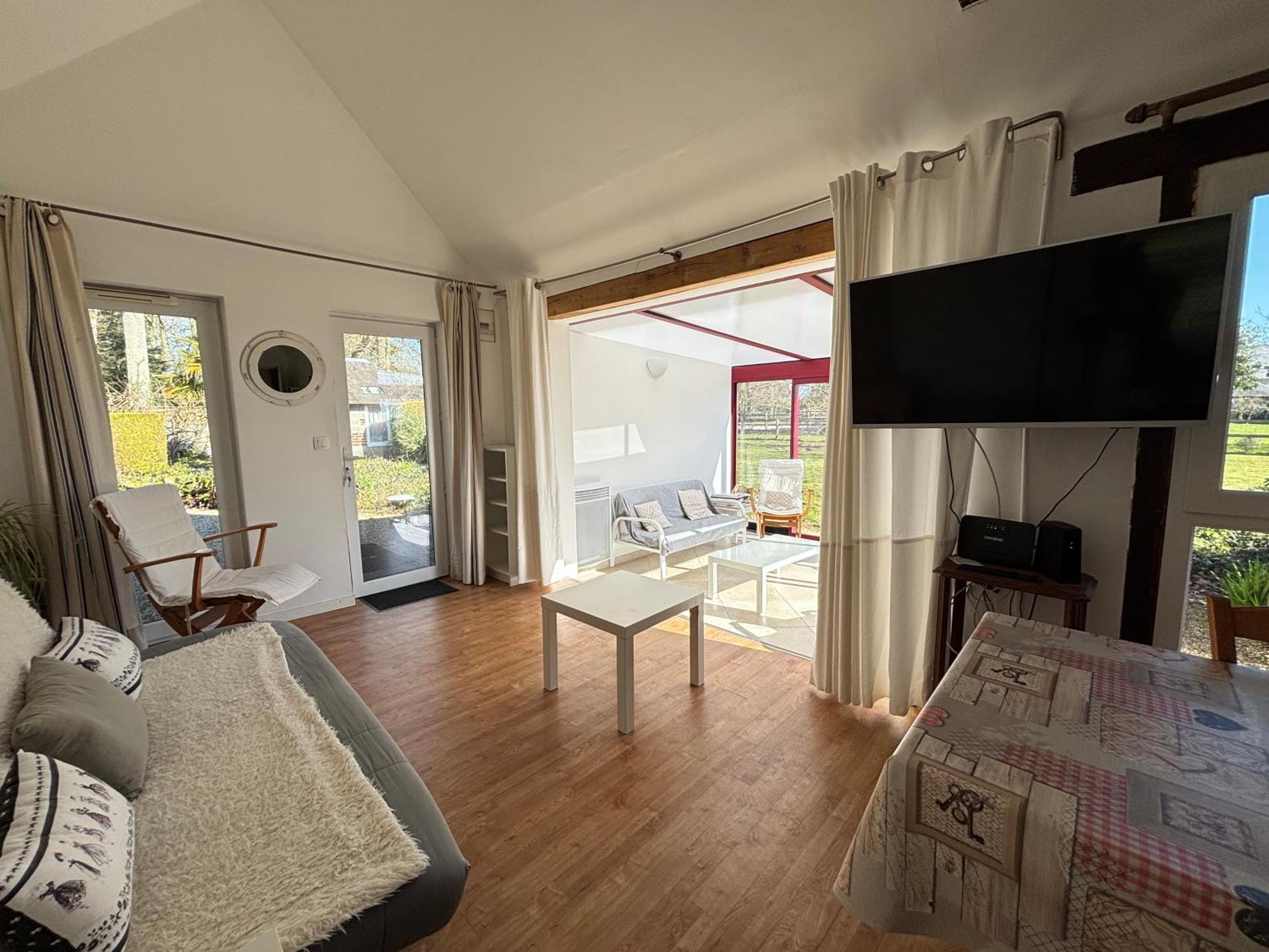 Maison De Campagne Lumineuse Spacieuse Dans Impasse Au Calme A Proximite D'Un Chateau Deux Verandas Grand Jardin Cabane Pour Velos, Pres Port En Bessin Et Bayeux, Proche Plages Du Debarquement Commes Eksteriør billede